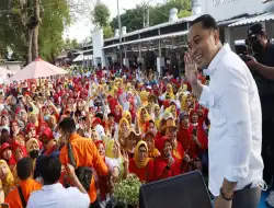 Ribuan Kader Surabaya Hebat Rekreasi Bareng Cak Eri dan Ning Rini di Kenjeran